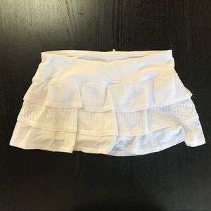 LIKE NEW Lululemon ruffle skirt